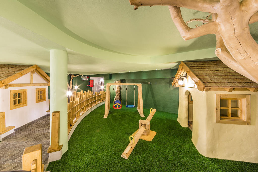 Hotel Schneeberg Family Spa Resort รีดันนา ภายนอก รูปภาพ
