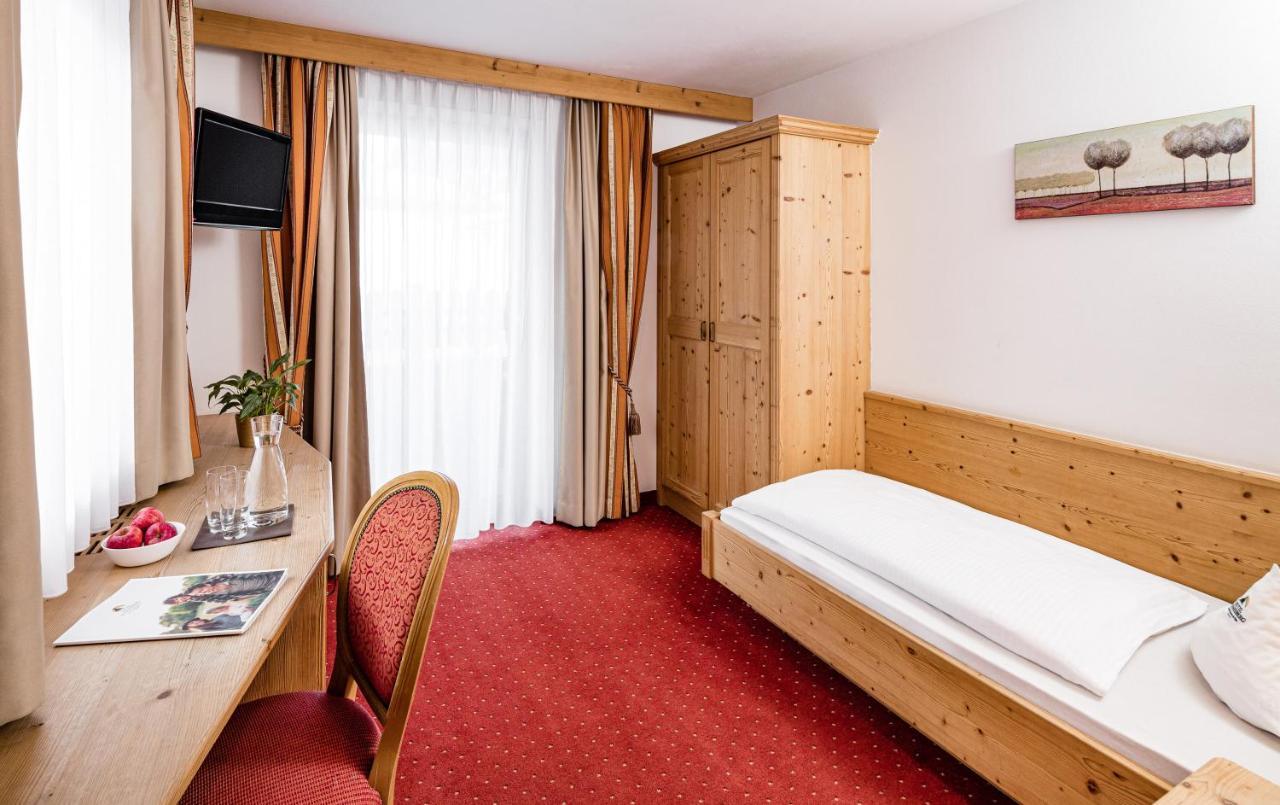 Hotel Schneeberg Family Spa Resort รีดันนา ภายนอก รูปภาพ
